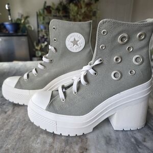 Converse Women's Platform High-Tops - Olive and White